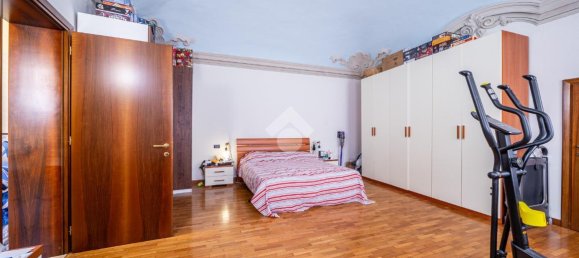 2 rooms Apartment in Reggio Emilia, Italy No. 2956 9