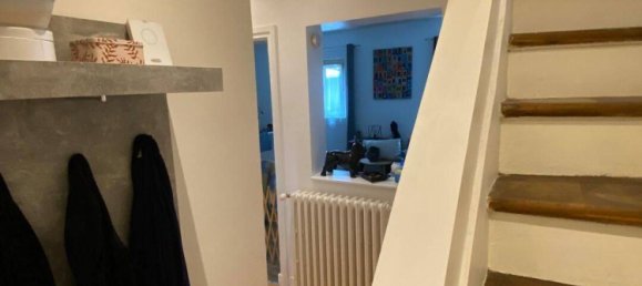 2 bedrooms House in Nanterre, France No. 331522 4