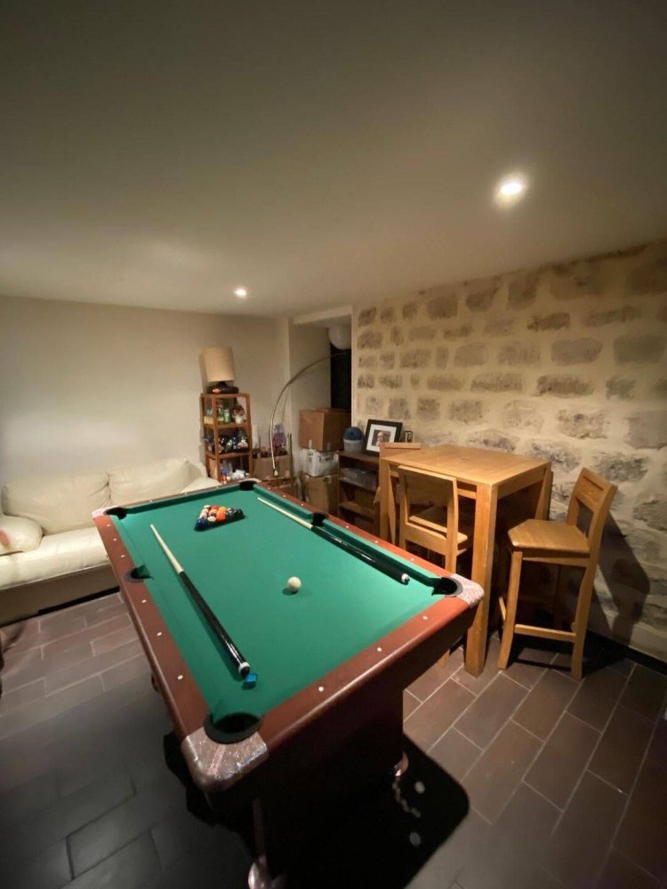 2 bedrooms House in Nanterre, France No. 331522