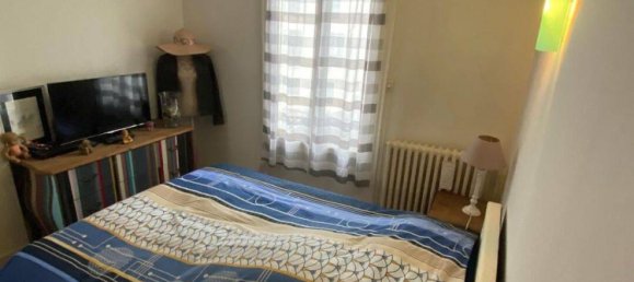 2 bedrooms House in Nanterre, France No. 331522 6