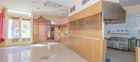  عقار تجاري في Poggibonsi, Italy 160متر مربع رقم 14247 9