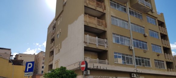 12-salle Appartement à Palermo, Italy No. 45011 2