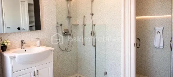 2 chambres Entrepôt à Avignon, France No. 316723 13