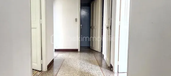 2 chambres Entrepôt à Avignon, France No. 316723 14