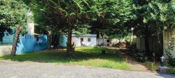 Casa de 3 dormitorios en Clichy-sous-Bois, France No. 136593 3