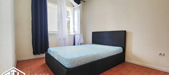 Casa de 3 dormitorios en Clichy-sous-Bois, France No. 136593 9