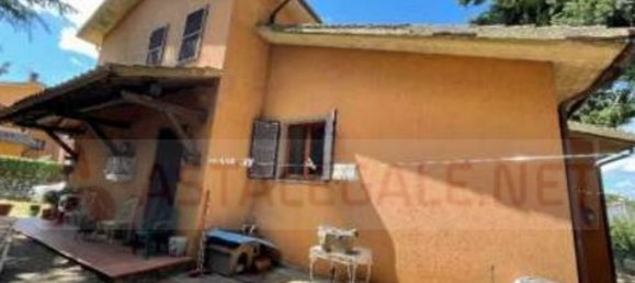 10 bedrooms House in Castel del Piano, Italy No. 372219 2