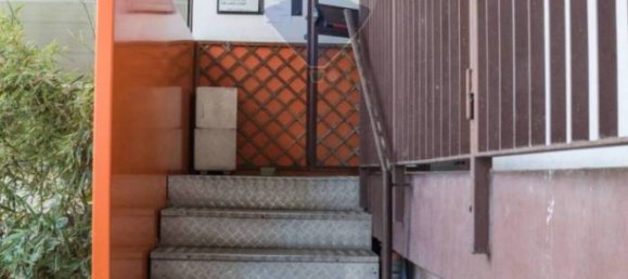 1 room Office in San Donato Milanese, Italy No. 61955 3