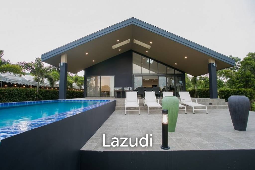 3 bedrooms Villa in Hua Hin, Thailand No. 14693