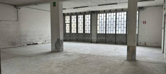 Armazém de 3 divisões em Alba, Italy N.º 152243 3