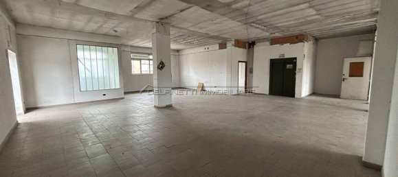 Armazém de 3 divisões em Alba, Italy N.º 152243 13