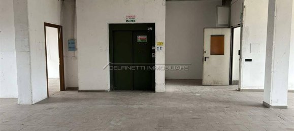 Armazém de 3 divisões em Alba, Italy N.º 152243 11