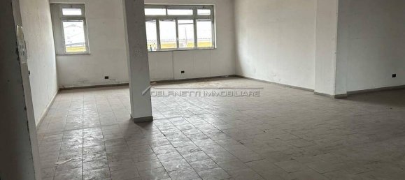 Armazém de 3 divisões em Alba, Italy N.º 152243 14