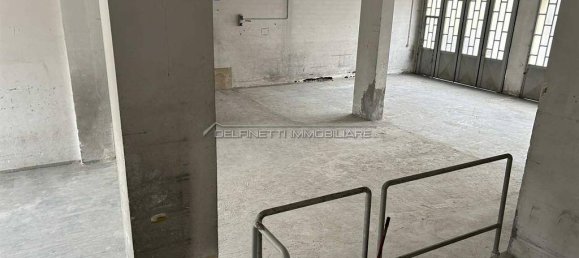 Armazém de 3 divisões em Alba, Italy N.º 152243 9