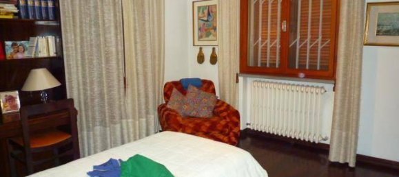 8 rooms House in Cesena, Italy No. 73532 9