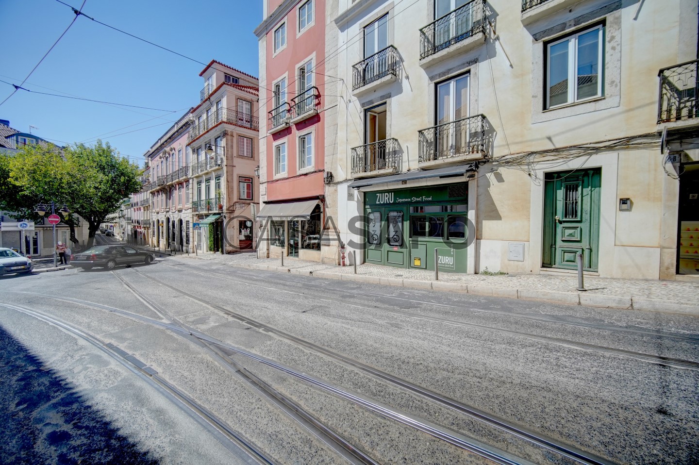 377m² Commercial property in Lisbon, Portugal No. 343001