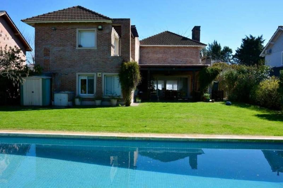 3 bedrooms House in Pilar, Argentina No. 66253