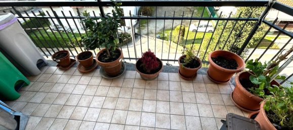 3 rooms Apartment in Vedano Olona, Italy No. 74872 3