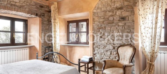 Замки и поместья с 7 спальнями в Лерма, Италия № 126694 7