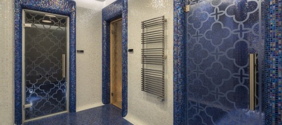 5 bedrooms Villa in Marbella, Spain No. 115104 37