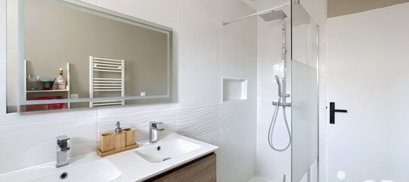 3 bedrooms House in Le Barp, France No. 321060 7