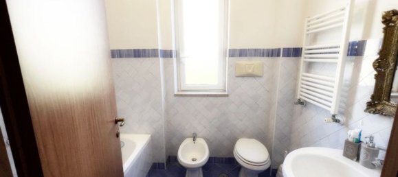 Apartamento de 6 divisões em Fondi, Italy N.º 3028 18