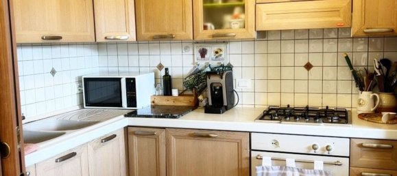 Apartamento de 6 divisões em Fondi, Italy N.º 3028 10