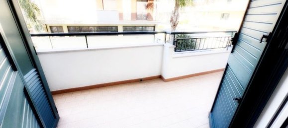 Apartamento de 6 divisões em Fondi, Italy N.º 3028 15