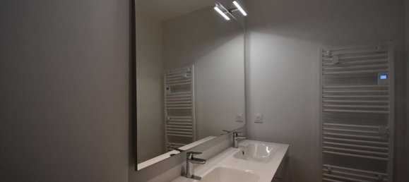 3 bedrooms House in Le Pallet, France No. 98320 11