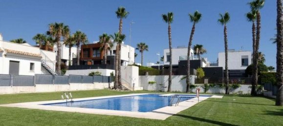 2 bedrooms Bungalow in Algorfa, Spain No. 205530 2
