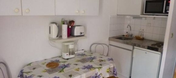 1 bedroom Apartment in Lamalou-les-Bains, France No. 190341 3