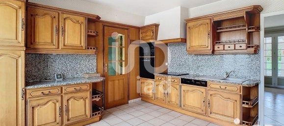 3 bedrooms House in Fere-Champenoise, France No. 38634 15