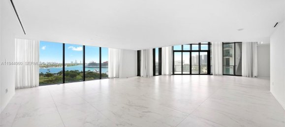 6 dormitorios propiedad comercial en venta en Miami, Miami-Dade, Florida, USA № 614995 17