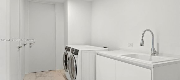 6 dormitorios propiedad comercial en venta en Miami, Miami-Dade, Florida, USA № 614995 9