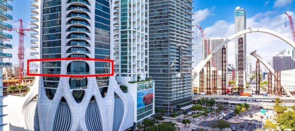 6 dormitorios propiedad comercial en venta en Miami, Miami-Dade, Florida, USA № 614995 27