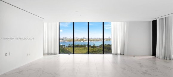 6 dormitorios propiedad comercial en venta en Miami, Miami-Dade, Florida, USA № 614995 16