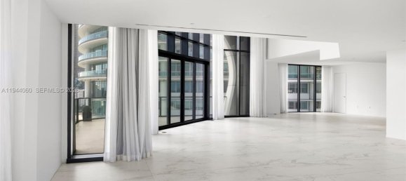 6 dormitorios propiedad comercial en venta en Miami, Miami-Dade, Florida, USA № 614995 12