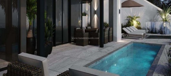 5 bedrooms Villa in San Eugenio, Spain No. 3671 7