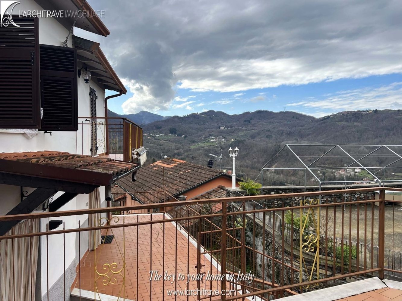 8-Zimmer Stadthaus in Fivizzano, Italy, Nr. 128563