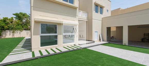 Вилла с 4 спальнями в Meadows, ОАЭ № 51833 21