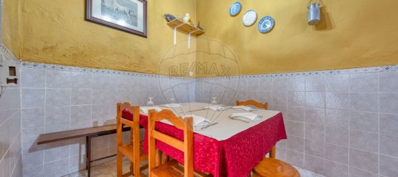 135m² Commercial property in Cartaxo, Portugal No. 76096 5