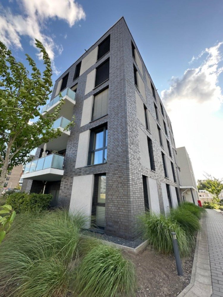 Квартира с 2 спальнями в Вольфсбург, Германия № 264920