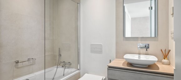 Apartamento de 7 dormitorios en Marbella, Spain No. 36018 28