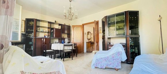 7-salle Villa à Pescara, Italy No. 23081 5