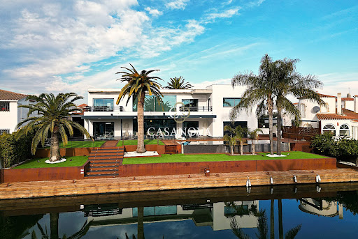 5 chambres Villa à Empuriabrava, Spain No. 261718