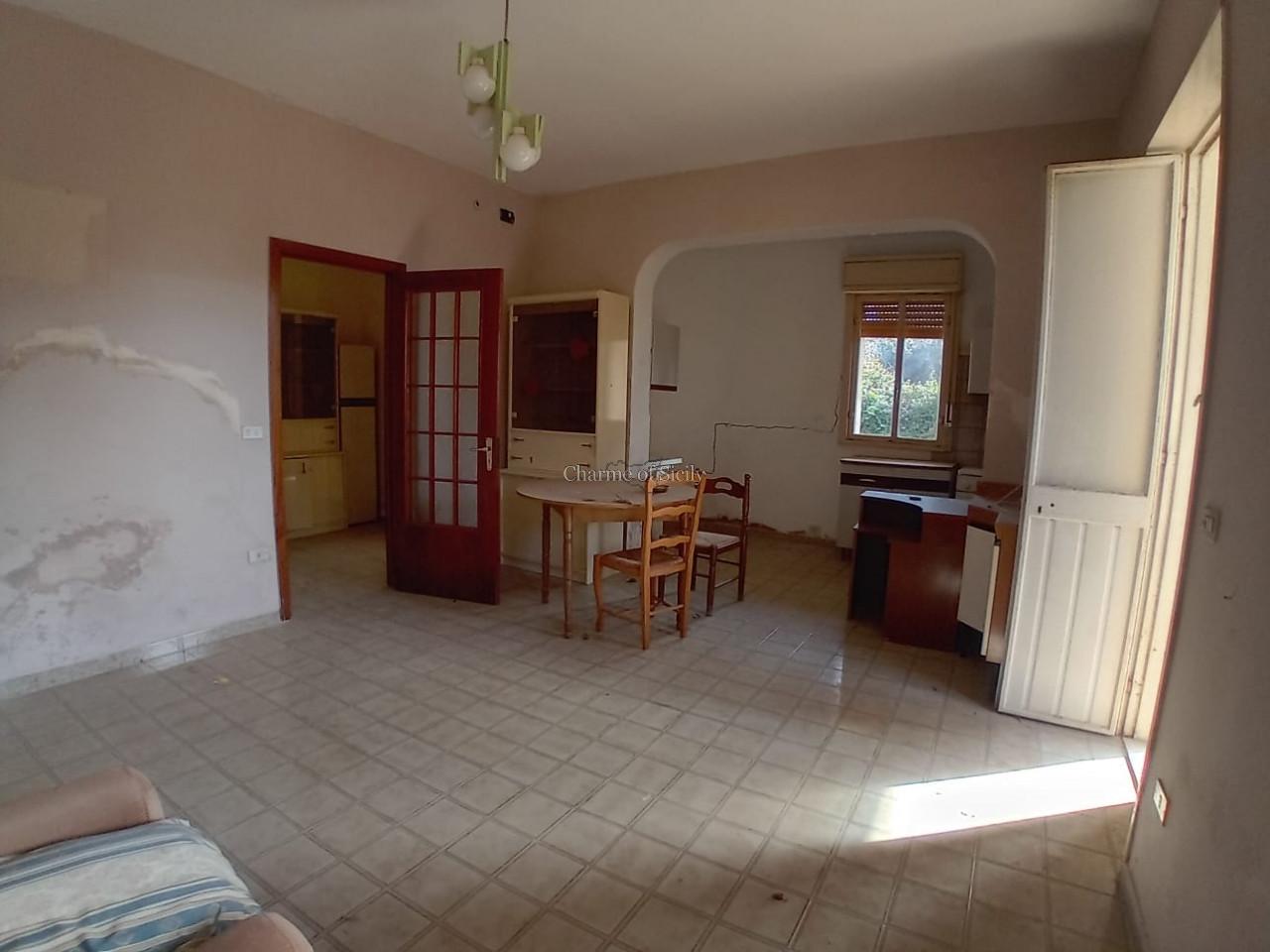 Вилла с 8 комнатами в Шикли, Италия № 15262