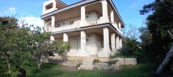 Вилла с 8 комнатами в Шикли, Италия № 15262 10