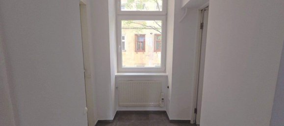 2 rooms Apartment in Favoriten, Austria No. 261368 4