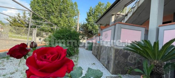 Дом с 1 спальней в Ашеа, Италия № 342589 8