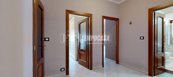 2 Schlafzimmer Wohnung in Rivoli, Italy, Nr. 280633 20